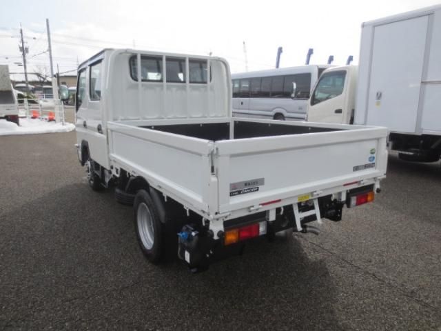 MITSUBISHI CANTER 2025 Image 31