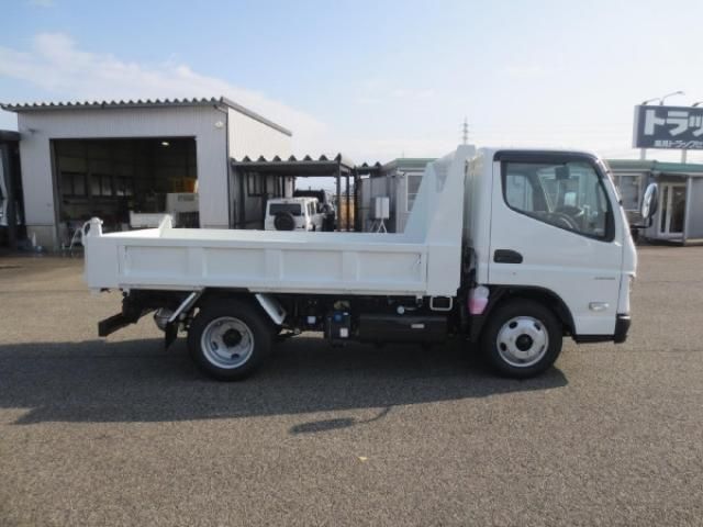 MITSUBISHI CANTER 2025 Image 31