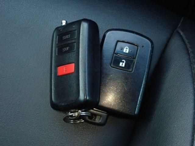 TOYOTA HARRIER 4WD 2015 Image 31