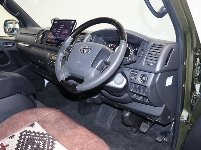 TOYOTA HIACE VAN 2WD 2019 Image 31