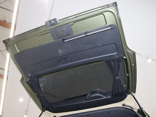 TOYOTA HIACE VAN 2WD 2019 Image 31