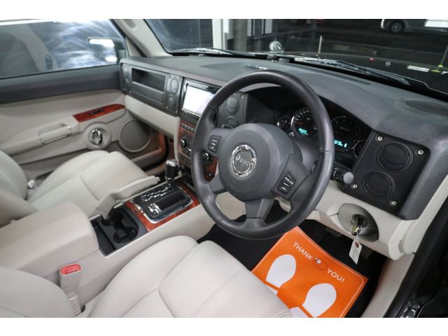 JEEP COMMANDER 2006 Image 31