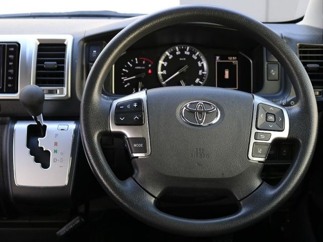 TOYOTA HIACE VAN 4WD 2023 Image 31