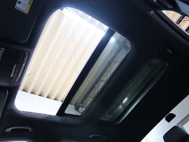 MERCEDES BENZ E CLAS 2019 Image 31