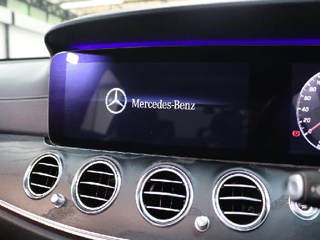 MERCEDES BENZ E CLAS 2019 Image 31