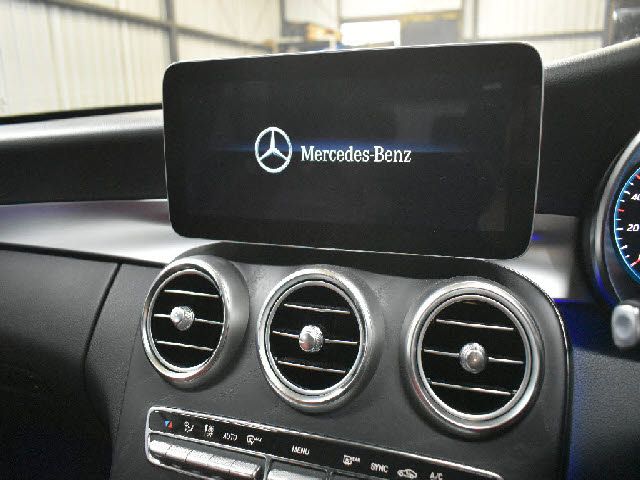 MERCEDES BENZ C CLAS 2019 Image 31