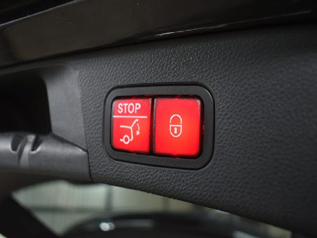 MERCEDES BENZ C CLAS 2019 Image 31