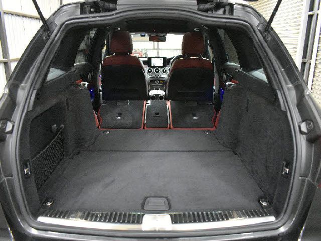 MERCEDES BENZ C CLAS 2019 Image 31