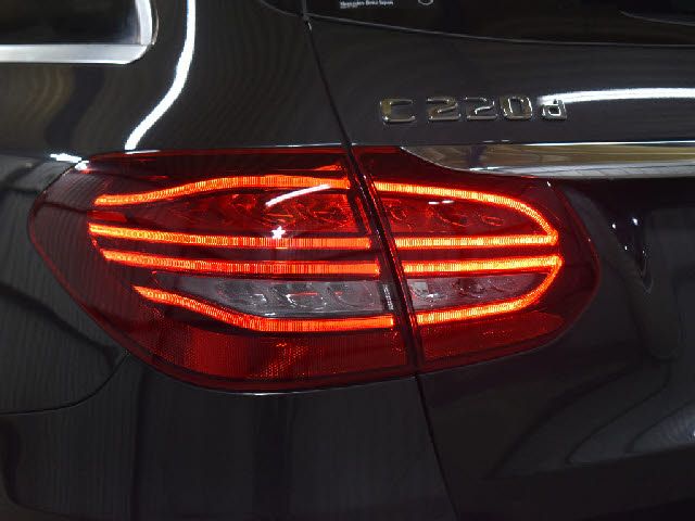 MERCEDES BENZ C CLAS 2019 Image 31