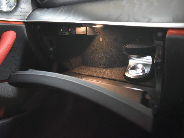 MERCEDES BENZ E CLAS 2017 Image 31