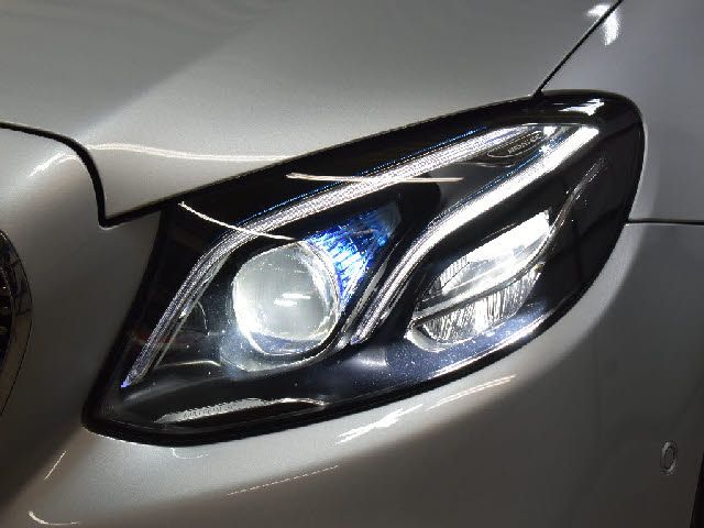 MERCEDES BENZ E CLAS 2017 Image 31