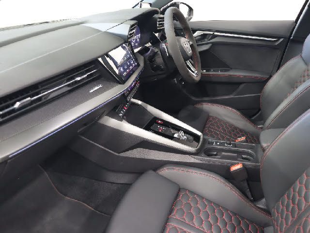 AUDI RS3 SEDAN 2022 Image 31