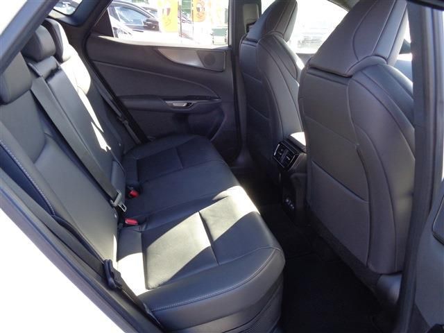 TOYOTA LEXUS NX350H 2023 Image 31