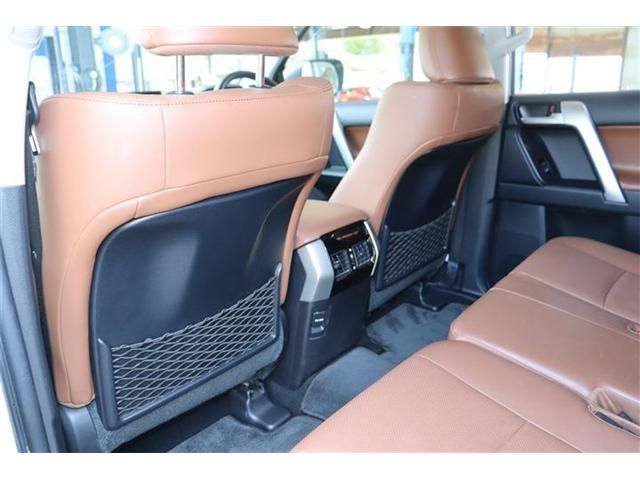 TOYOTA LANDCRUISER PRADO 2022 Image 31