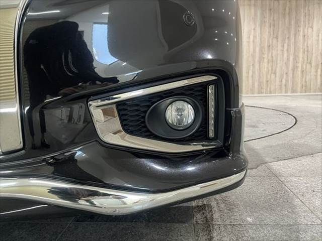 NISSAN ELGRAND 2019 Image 31