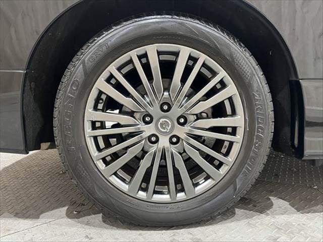 NISSAN ELGRAND 2019 Image 31