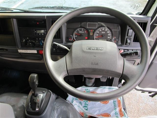 ISUZU  2015 Image 31