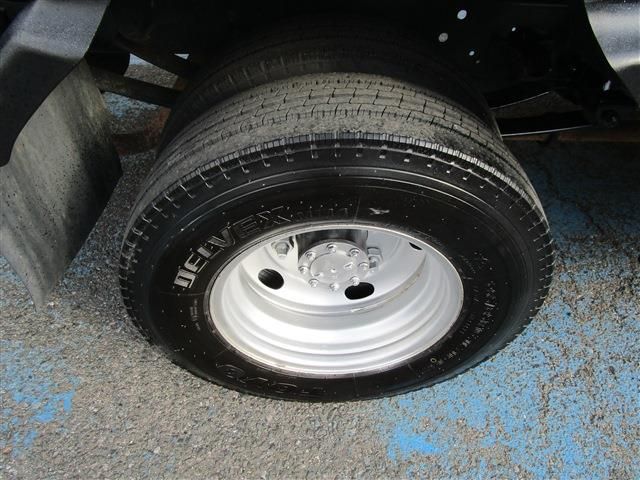 ISUZU  2015 Image 31