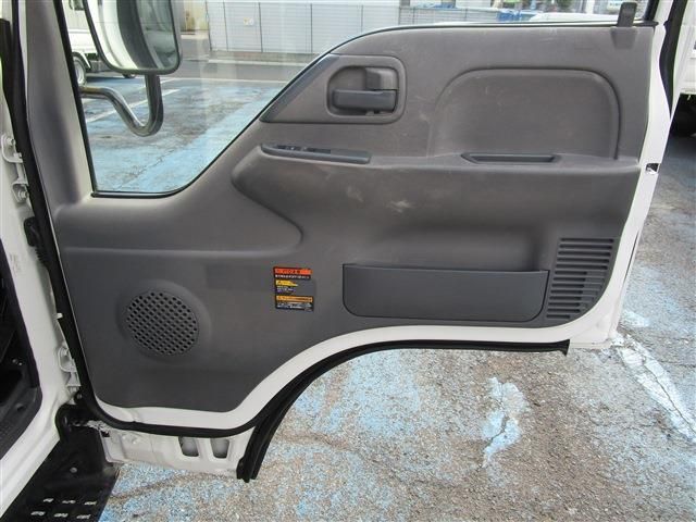 ISUZU  2015 Image 31