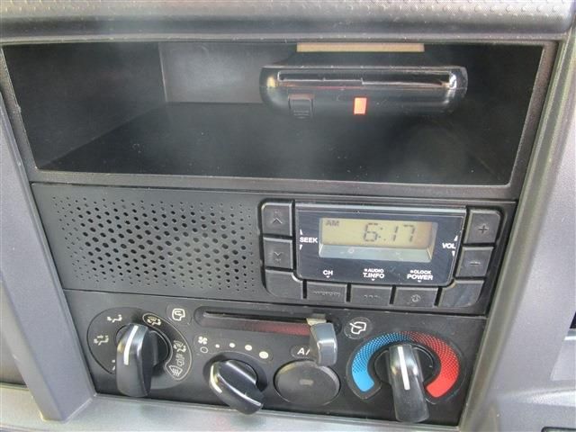 ISUZU  2015 Image 31