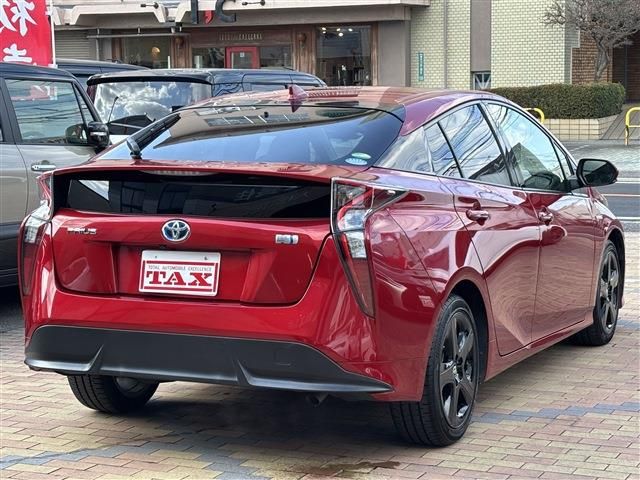 TOYOTA PRIUS 2018 Image 31