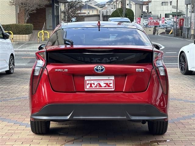 TOYOTA PRIUS 2018 Image 31