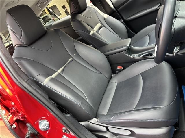 TOYOTA PRIUS 2018 Image 31