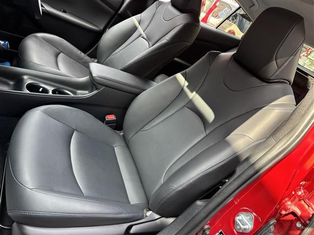 TOYOTA PRIUS 2018 Image 31