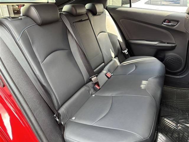 TOYOTA PRIUS 2018 Image 31