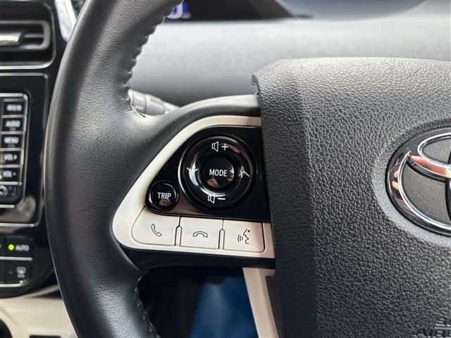 TOYOTA PRIUS 2018 Image 31