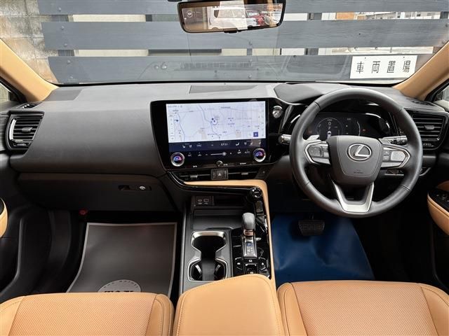 TOYOTA LEXUS NX350H 2023 Image 31