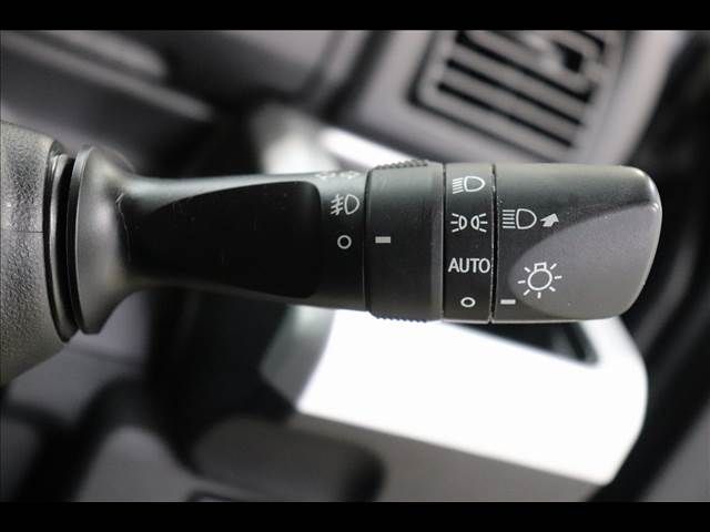 TOYOTA PIXIS MEGA 2019 Image 31