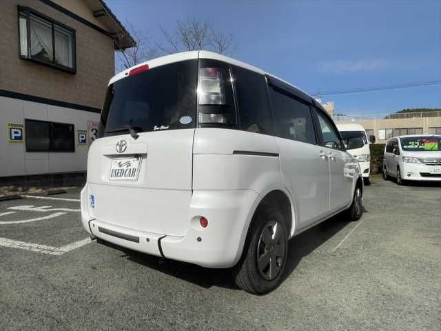 TOYOTA SIENTA 2014 Image 31