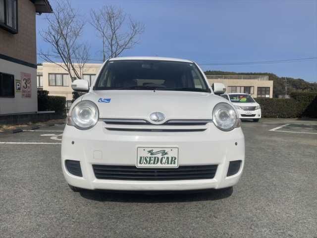 TOYOTA SIENTA 2014 Image 31