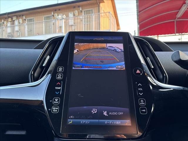 TOYOTA PRIUS PHV 2017 Image 31