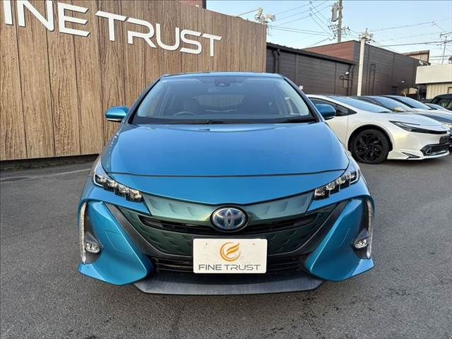 TOYOTA PRIUS PHV 2017 Image 31