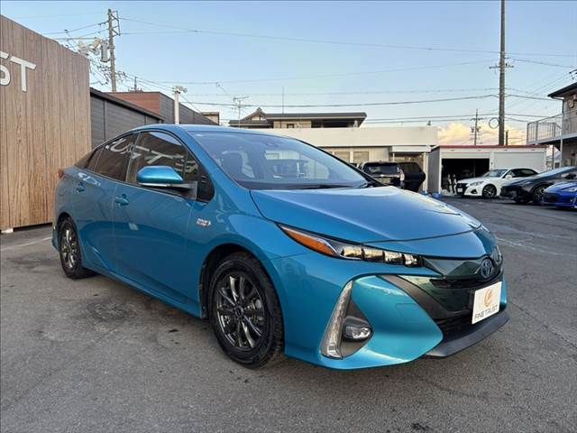 TOYOTA PRIUS PHV 2017 Image 31