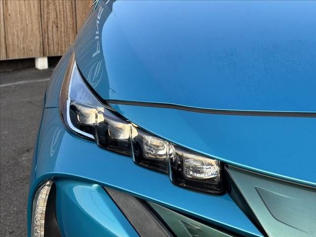 TOYOTA PRIUS PHV 2017 Image 31