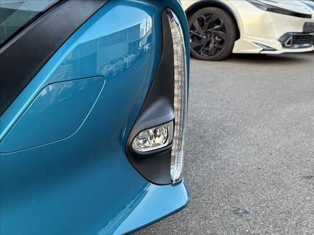 TOYOTA PRIUS PHV 2017 Image 31