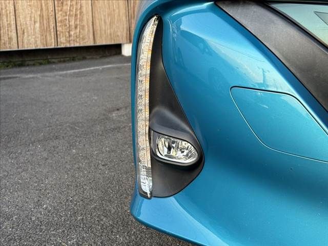 TOYOTA PRIUS PHV 2017 Image 31