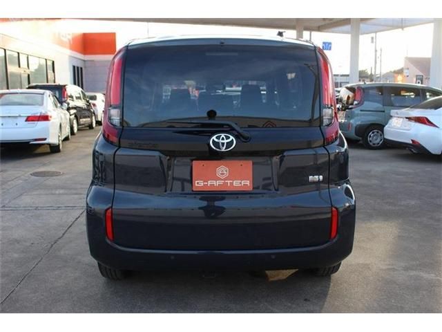 TOYOTA SIENTA HYBRID 2023 Image 31