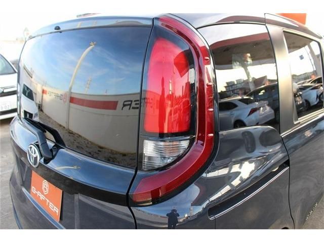 TOYOTA SIENTA HYBRID 2023 Image 31