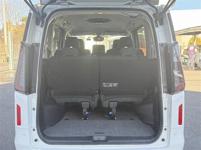 NISSAN SERENA  WG 2023 Image 31