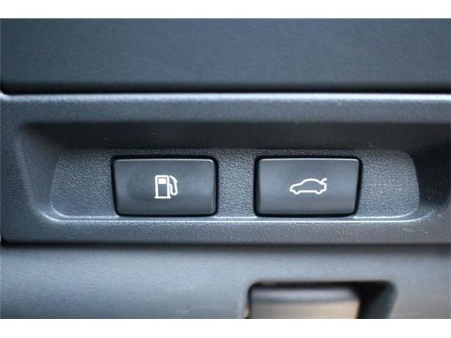 TOYOTA LEXUS LS500H 2018 Image 31