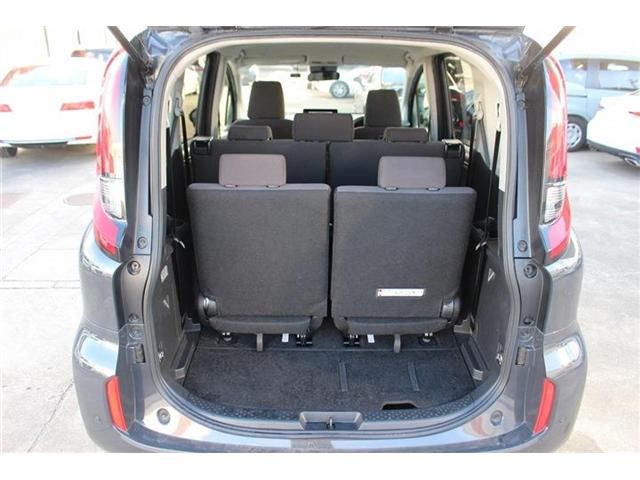 TOYOTA SIENTA HYBRID 2023 Image 31