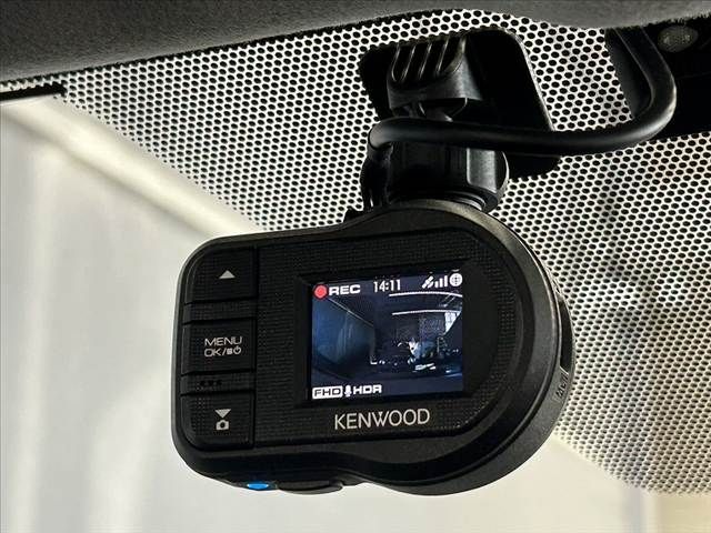 TOYOTA ESQUIRE HYBRID 2015 Image 31