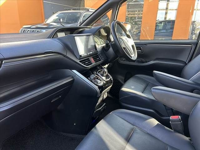 TOYOTA ESQUIRE HYBRID 2015 Image 31