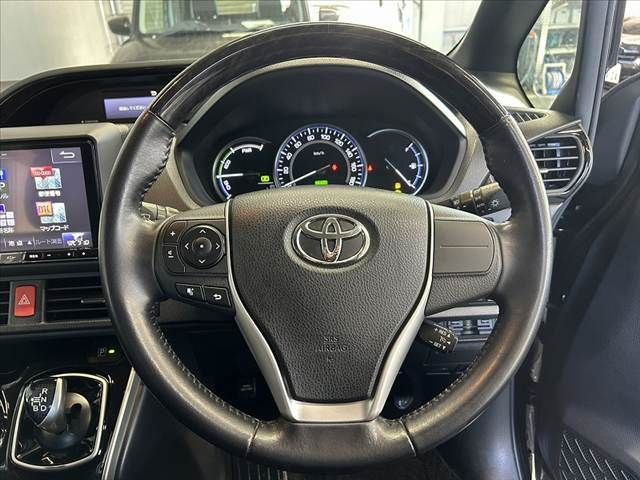 TOYOTA ESQUIRE HYBRID 2015 Image 31