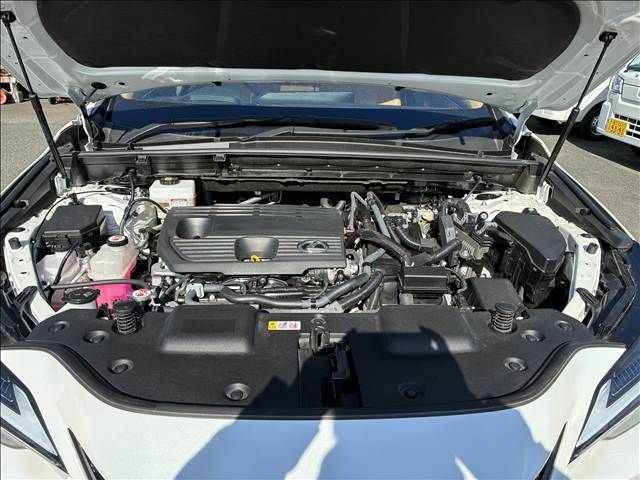 TOYOTA LEXUS NX350H 2022 Image 31