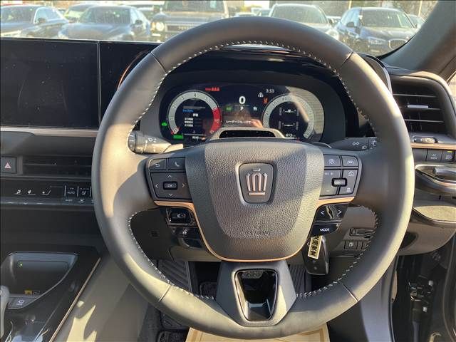 TOYOTA CROWN ESTATE 4WD 2025 Image 31